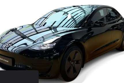 Tesla Model 3 30.343 km 29.600 &euro; Hanau 63457