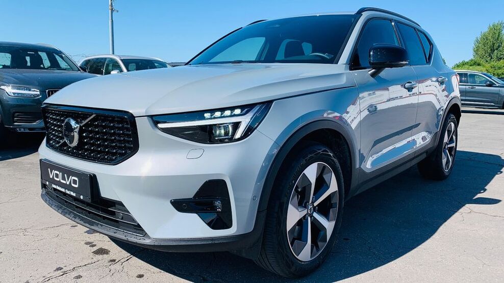 Volvo XC40 6.100 km 42.870 € Bad Vilbel 61118