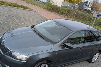 Skoda Rapid 119.000 km 6.800 &euro; Hanau 63454