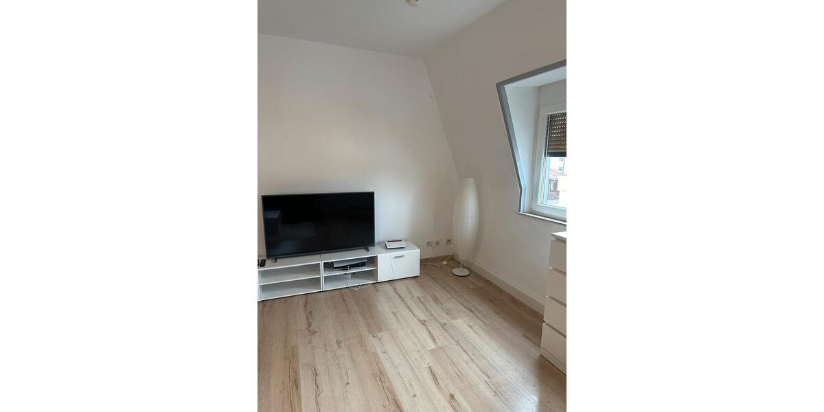 Dachgeschoßwohnung Frankfurt am Main Bergen-Enkheim - 2 Zimmer, 45 m&sup2;, 700&euro; | Angebot:25756781