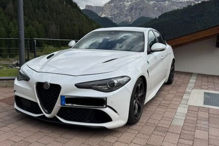 Alfa Romeo Giulia 69.000 km 52.950 &euro; Frankfurt 60528