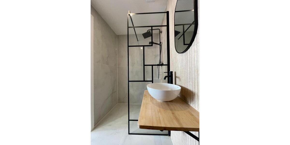 Modernes saniertes 3-stöckiges Haus (170 m²) in Hammersbach 6 zimmer