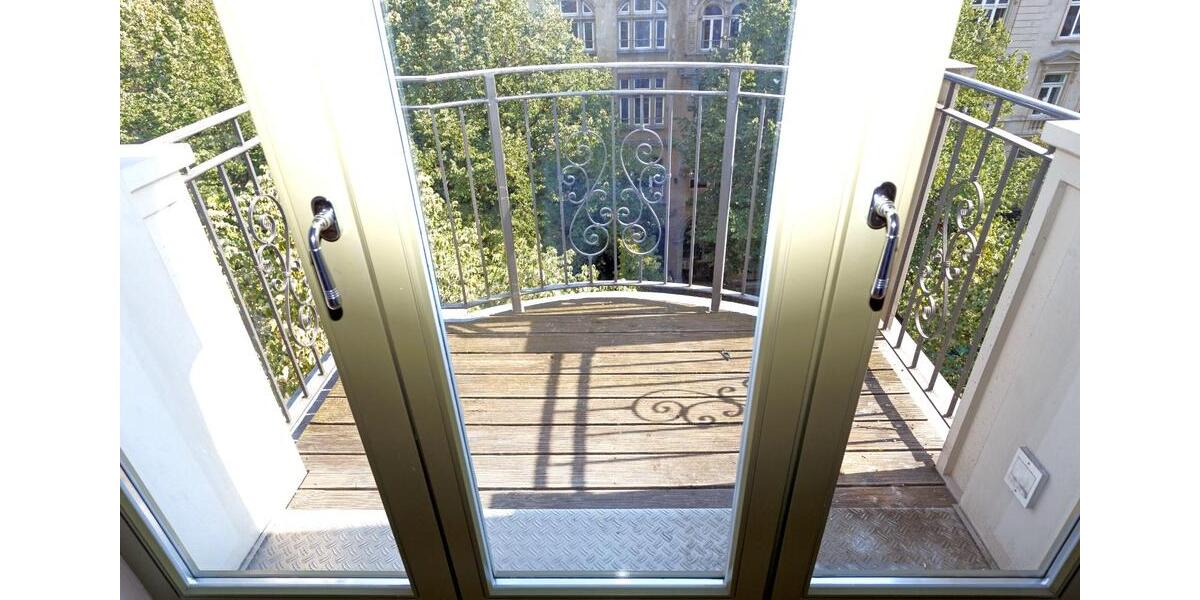 Hochwertig sanierte 3-Zimmer Altbauwohnung in Top-Lage Frankfurt 3 zimmer