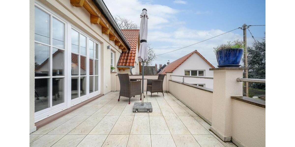 Dachgeschoßwohnung Frankfurt am Main Sindlingen - 3 Zimmer, 160 m&sup2;, 2.640&euro; | Angebot:26368135