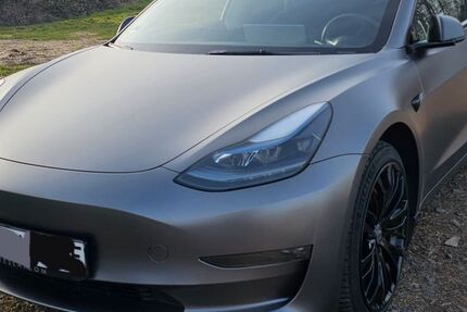 Tesla Model 3 47.852 km 35.500 &euro; Dietzenbach 63128