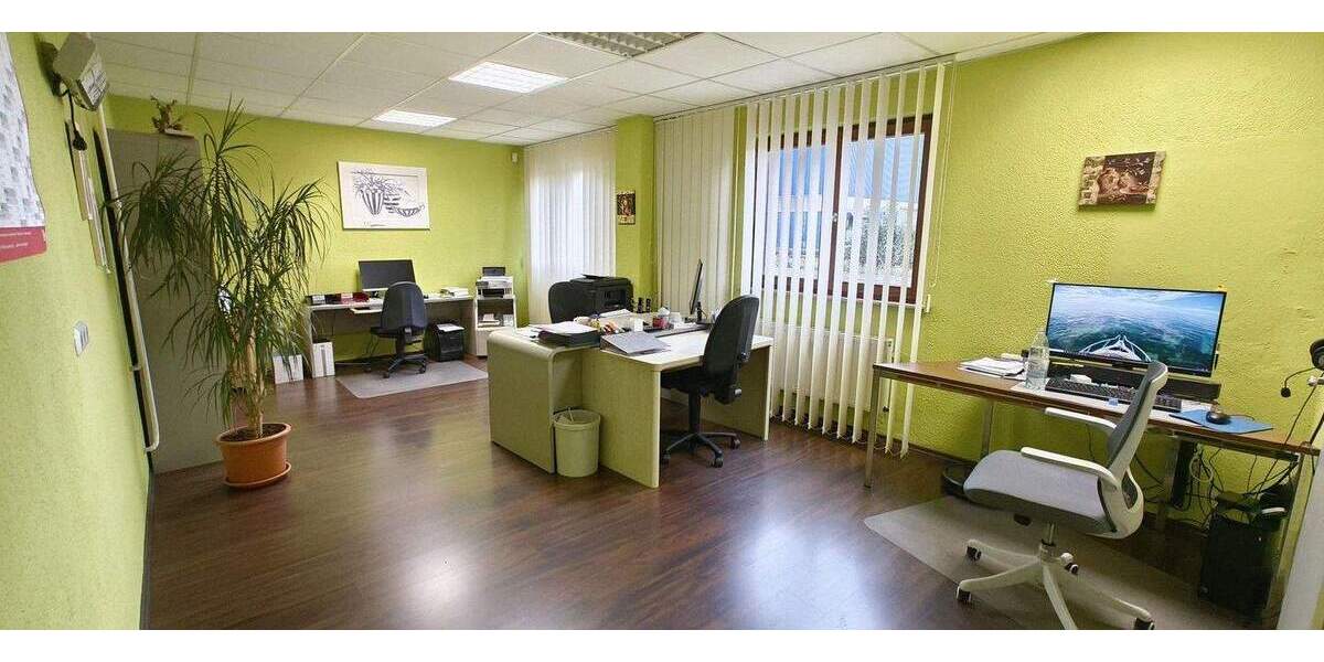 Gewerbehalle für Produktion, Handel, Handwerk+Freiflächen+wohnen zimmer