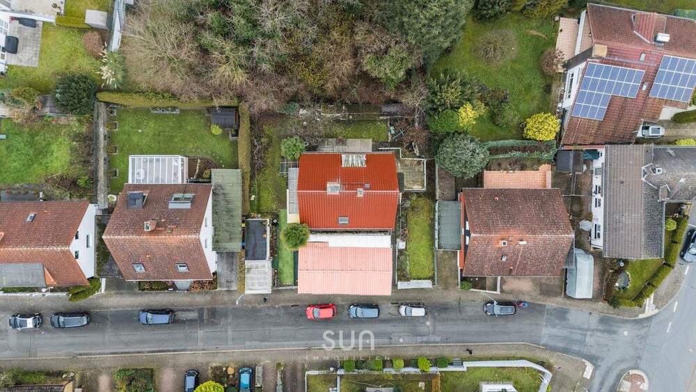 Einfamilienhaus Friedrichsdorf - 9 Zimmer, 214 m&sup2;, 699.000&euro; | Angebot:25772895