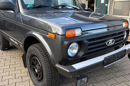 Lada Niva 48.190 km 13.490 &euro; Limeshain 63694