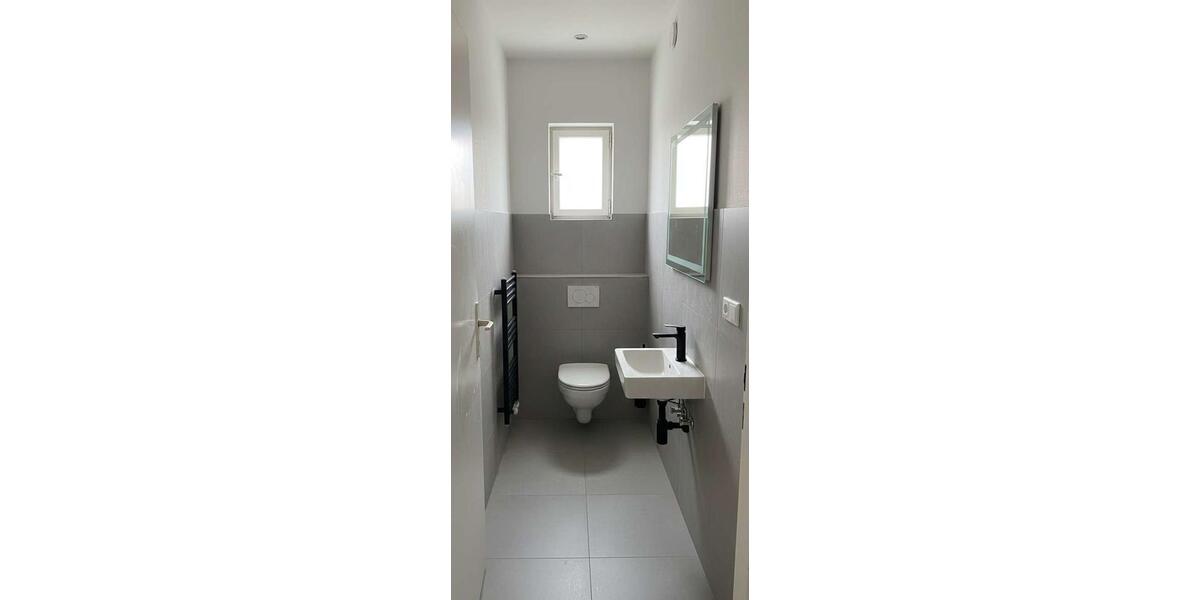 Einfamilienhaus Obertshausen - 7 Zimmer, 200 m&sup2;, 2.600&euro; | Angebot:26000095