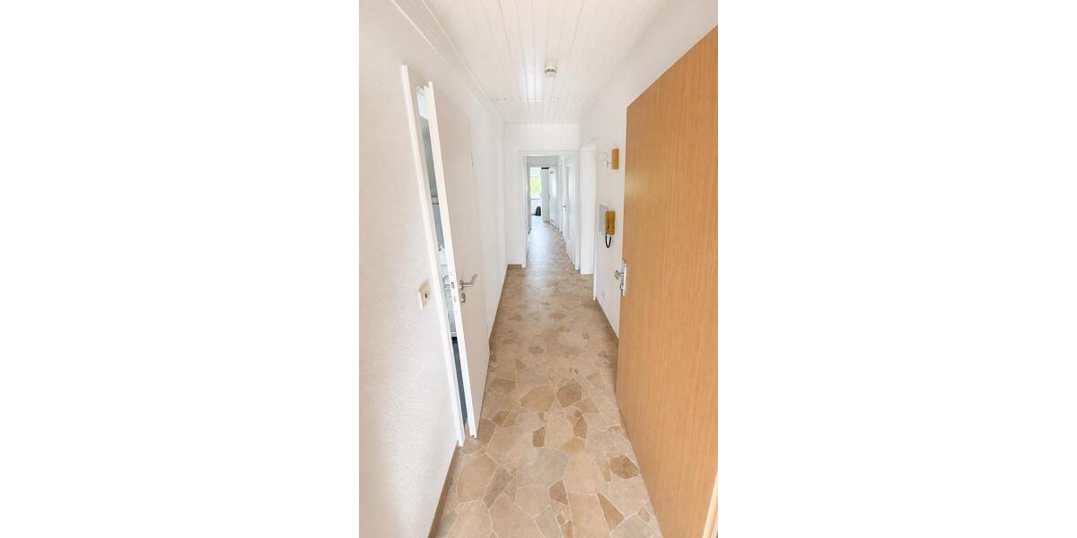 Dachgeschoßwohnung Bischofsheim - 4 Zimmer, 78 m&sup2;, 1.150&euro; | Angebot:26412896