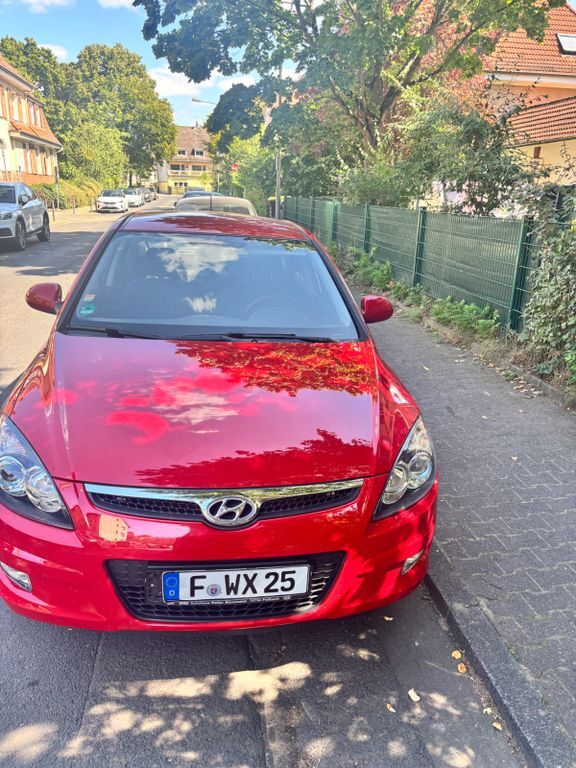 i30