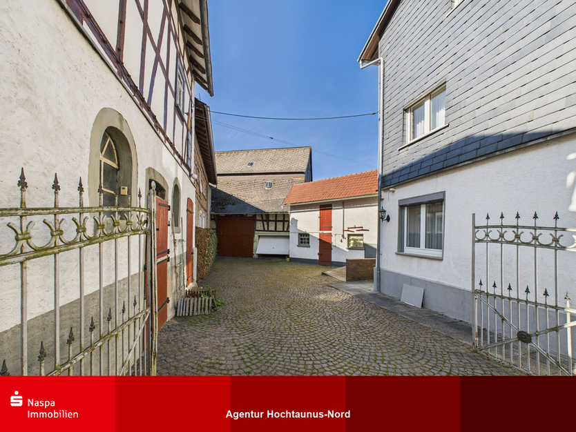 Haus zum Kaufen in Weilrod 325.000 € 143 m²