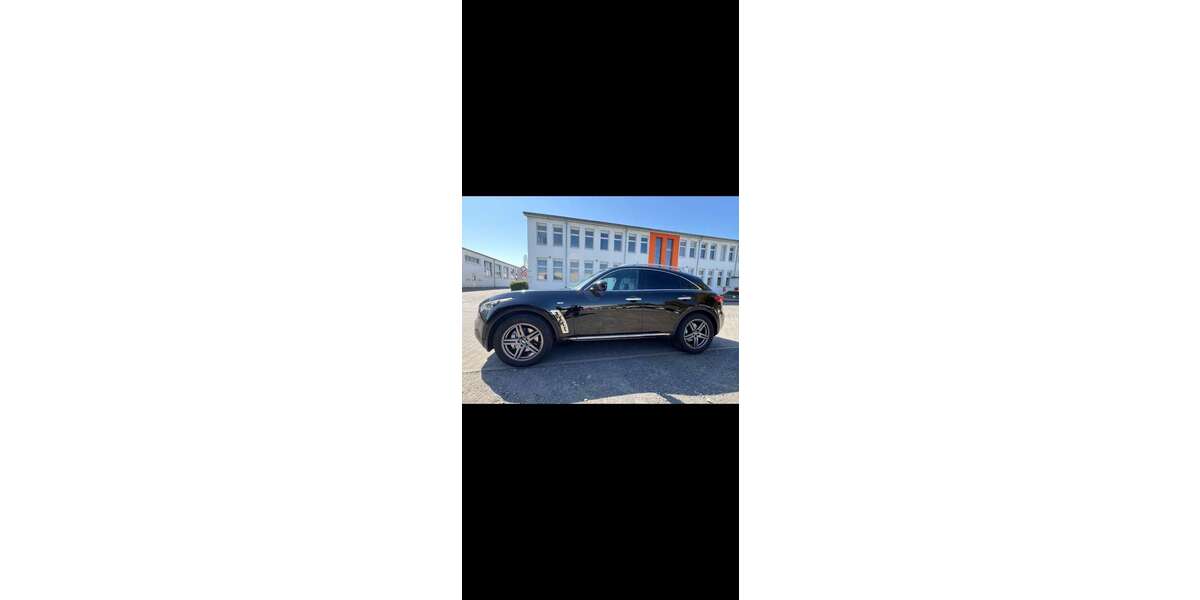 INFINITI FX 226.000 km 10.500 &euro; Dörnigheim (Maintal) 63477