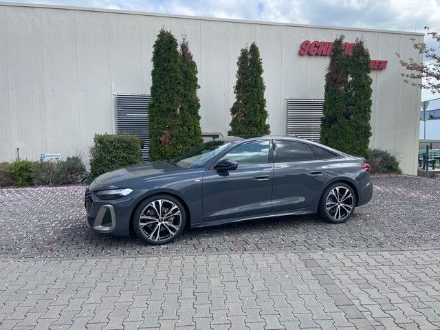 Audi A5 3.100 km 67.000 &euro; Rödermark 63322