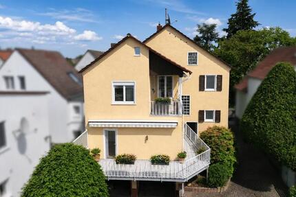 Haus Weiterstadt - 10.5 Zimmer, 216 m&sup2;, 690.000&euro; | Angebot:27121038