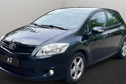 Toyota Auris 119.857 km 5.900 &euro; Frankfurt am Main 65933