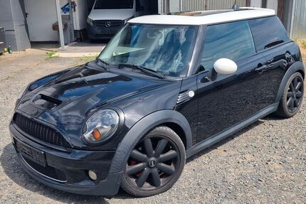 Mini Cooper S 233.256 km 3.999 &euro; Limeshain 63694