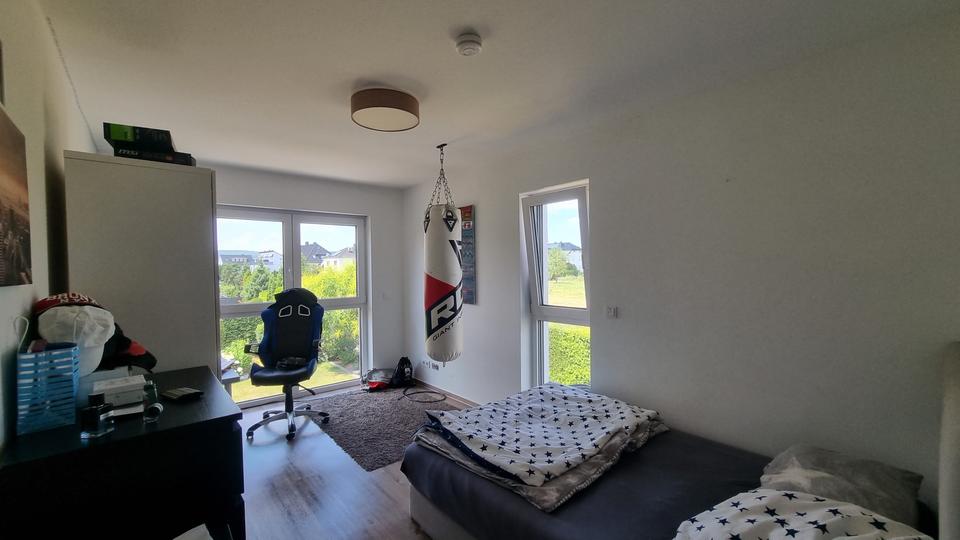 Burgholzhausen: Modernes EFH mit tollem Gartengrundstück! 7 zimmer