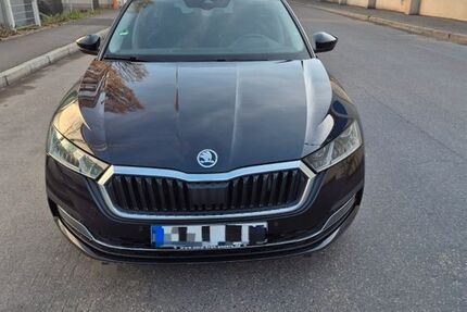 Skoda Octavia 168.000 km 15.900 &euro; Hanau 63450