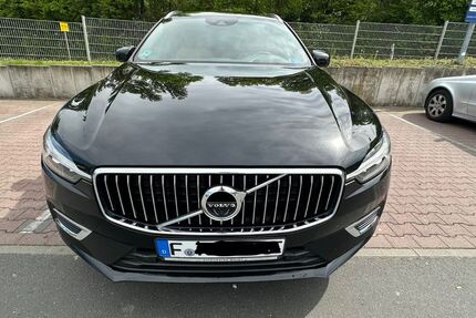 Volvo XC60 62.000 km 35.000 &euro; Frankfurt 60599