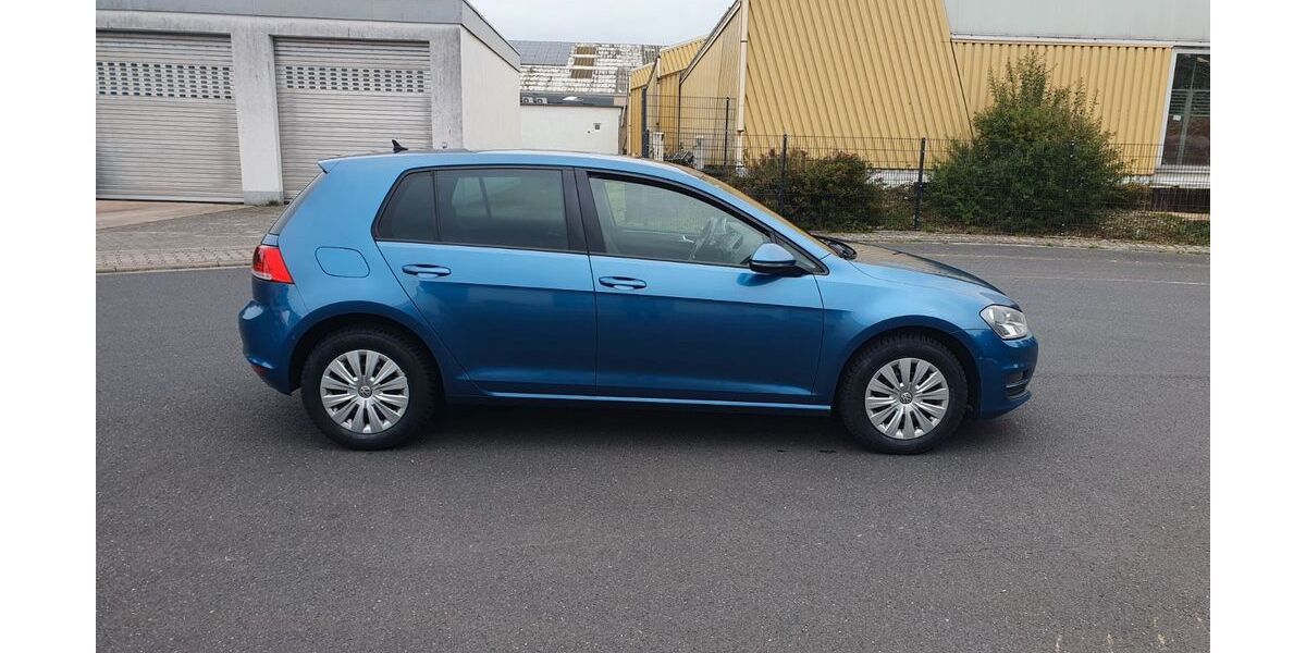 VW Golf 123.233 km 10.300 &euro; Kronberg 61476