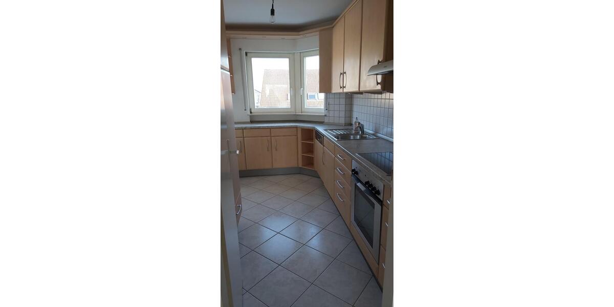 Etagenwohnung Bruchköbel - 3 Zimmer, 92 m&sup2;, 980&euro; | Angebot:26087533