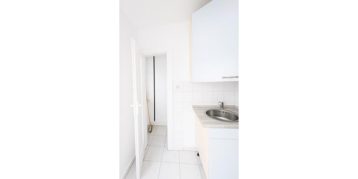 Etagenwohnung Frankfurt am Main Gutleutviertel - 2 Zimmer, 70 m&sup2;, 1.000&euro; | Angebot:26407533