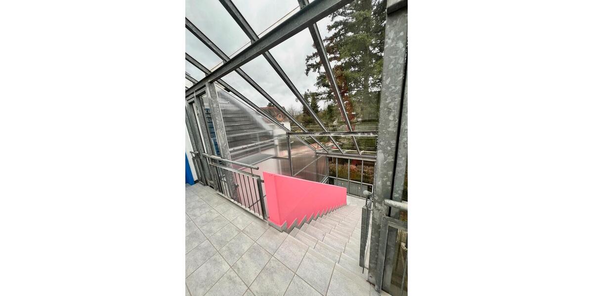 Dachgeschoßwohnung Friedrichsdorf - 2 Zimmer, 60 m&sup2;, 1.100&euro; | Angebot:25919026