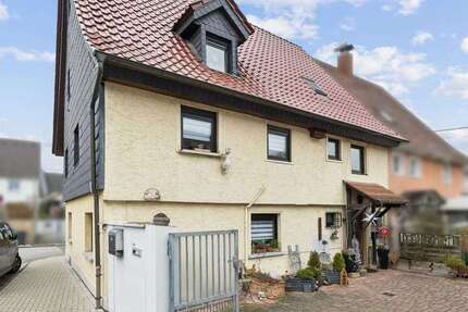 Haus zum Kaufen in Hanau 419.000 € 157 m² 8 zimmer