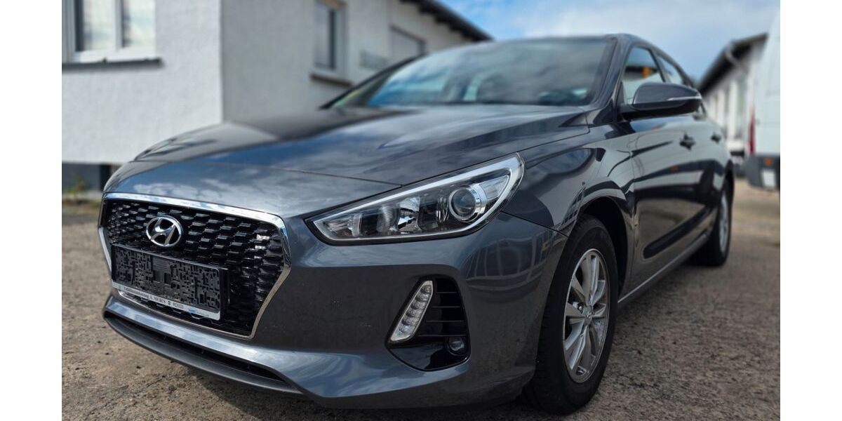 Hyundai i30 52.000 km 11.999 &euro; Hainburg 63512