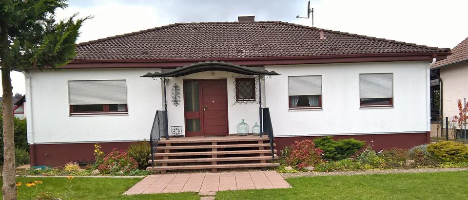 Bungalow Babenhausen - 6 Zimmer, 156 m&sup2;, 1.650&euro; | Angebot:26102448