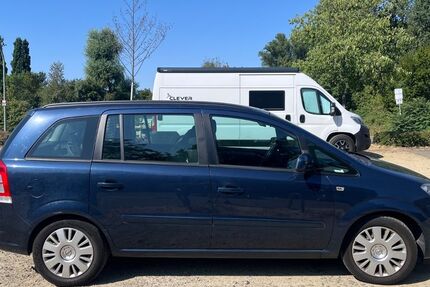 Opel Zafira 198.000 km 3.400 &euro; Frankfurt 60388