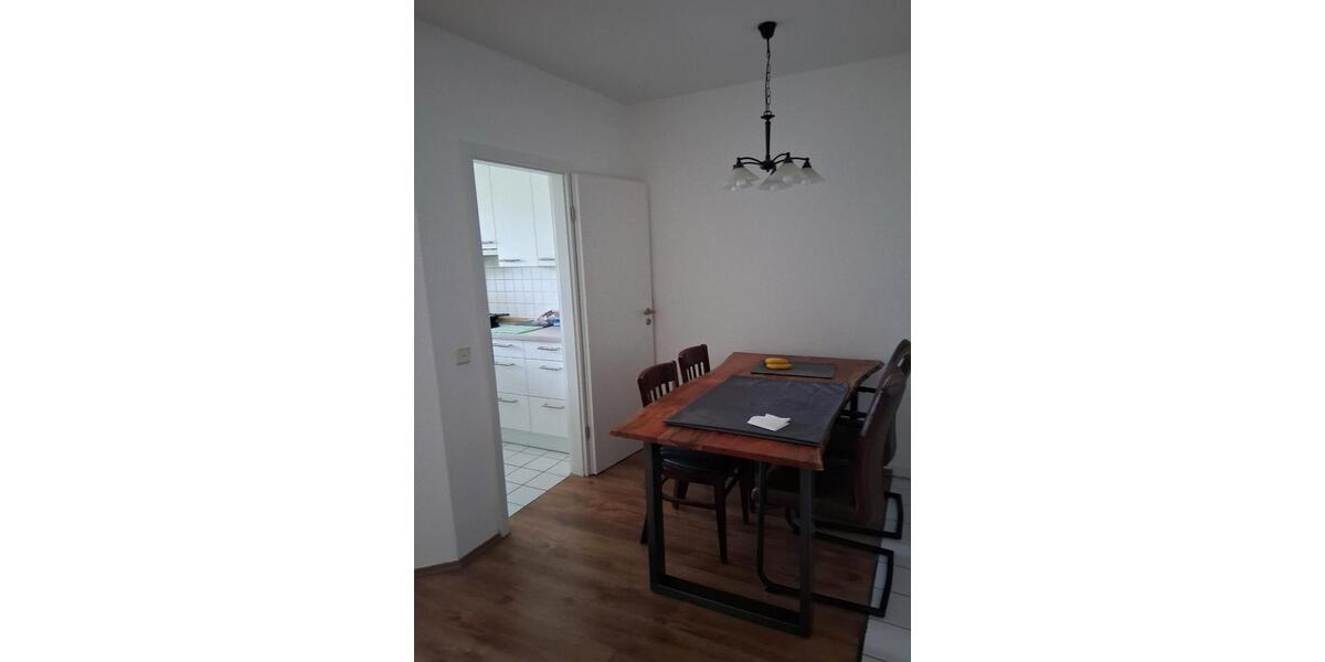 2 Zimmer Erdgeschoss Garten Wohnung Kamin 2x Garage 2 zimmer