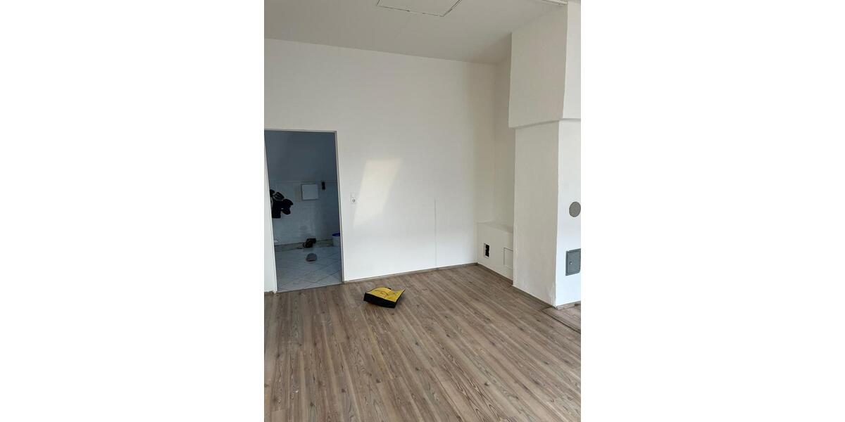 Etagenwohnung Hainburg - 4 Zimmer, 100 m&sup2;, 1.300&euro; | Angebot:25236524
