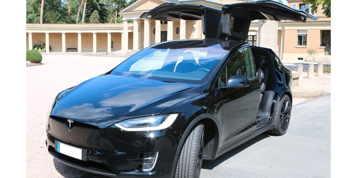Tesla Model X 225.000 km 37.900 &euro; Darmstadt 64293