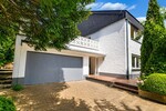 Großes Familienhaus am Sonnenhang mit Doppelgarage - Einfamilienhaus Eppstein | Angebot:27120640