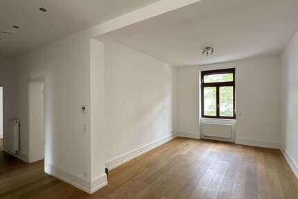 Wohnung Frankfurt am Main Bockenheim - 5 Zimmer, 124 m&sup2;, 2.250&euro; | Angebot:27128050