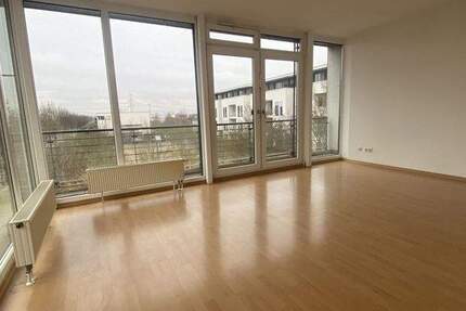 Charmante 2-Zimmer-Wohnung, schöne Raumaufteilung, Balkon und Stellplatz, ruhig gelegen - Erbpacht 2 zimmer