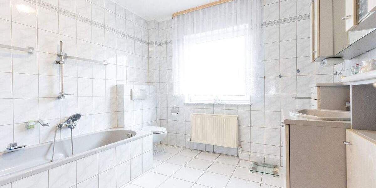 Reihenmittelhaus Ginsheim-Gustavsburg Gustavsburg - 8 Zimmer, 190 m&sup2;, 599.000&euro; | Angebot:25660959