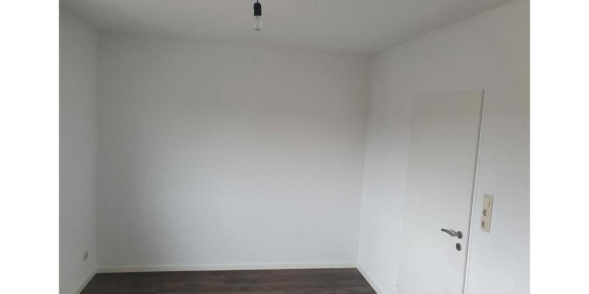 Etagenwohnung Flörsheim am Main - 3 Zimmer, 81 m&sup2;, 900&euro; | Angebot:26388737