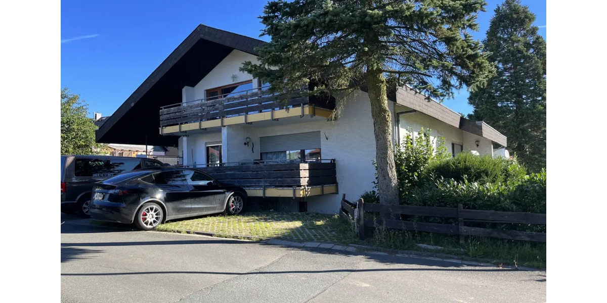 Dachgeschoßwohnung Schmitten im Taunus - 3 Zimmer, 77 m&sup2;, 140.000&euro; | Angebot:25894303