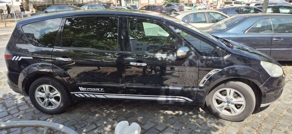 S-Max