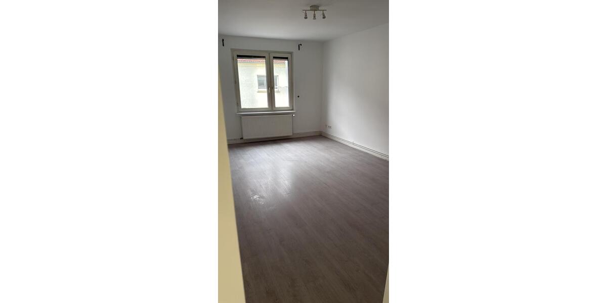 Etagenwohnung Hanau Groß-Steinheim - 3 Zimmer, 80 m&sup2;, 1.000&euro; | Angebot:25637661