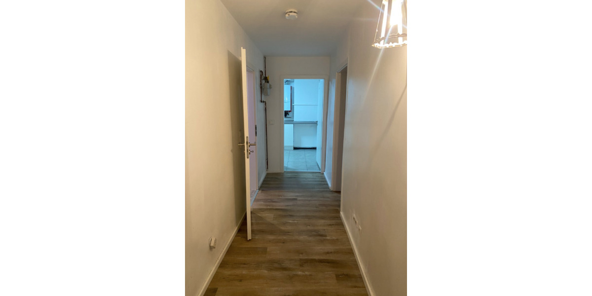 Dachgeschoßwohnung Frankfurt am Main Oberrad - 2 Zimmer, 57 m&sup2;, 1.200&euro; | Angebot:25870476