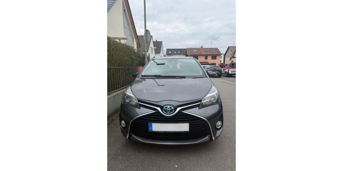 Toyota Yaris 61.000 km 11.990 &euro; Mühlheim am Main 63165