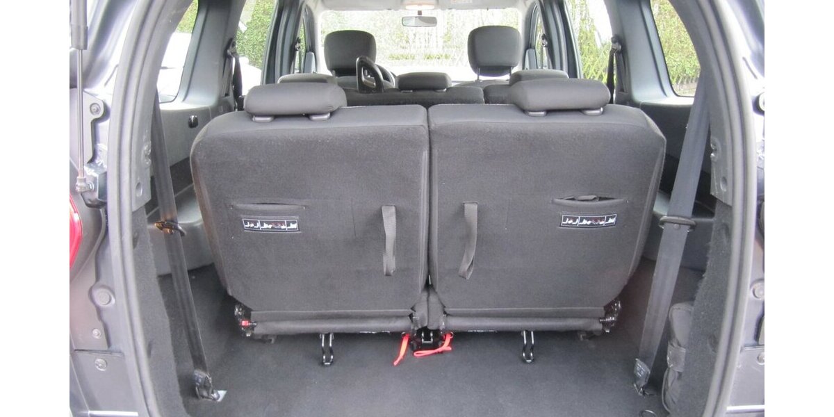 Dacia Lodgy Essential 7-Sitze + Insp. TÜV+ AU+ NEU + 138.948 km 7.245 &euro; Schwalbach/Taunus 65824