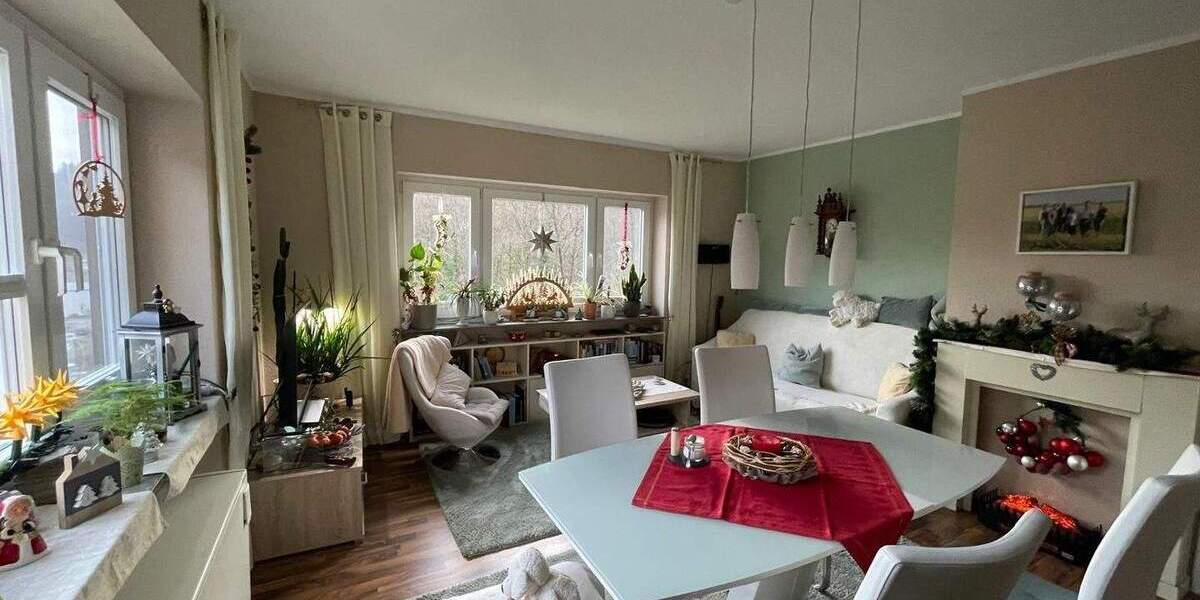Modernisierte 2-Zimmer-Wohnung mit Südbalkon, Aufzug und Stellplatz 2 zimmer