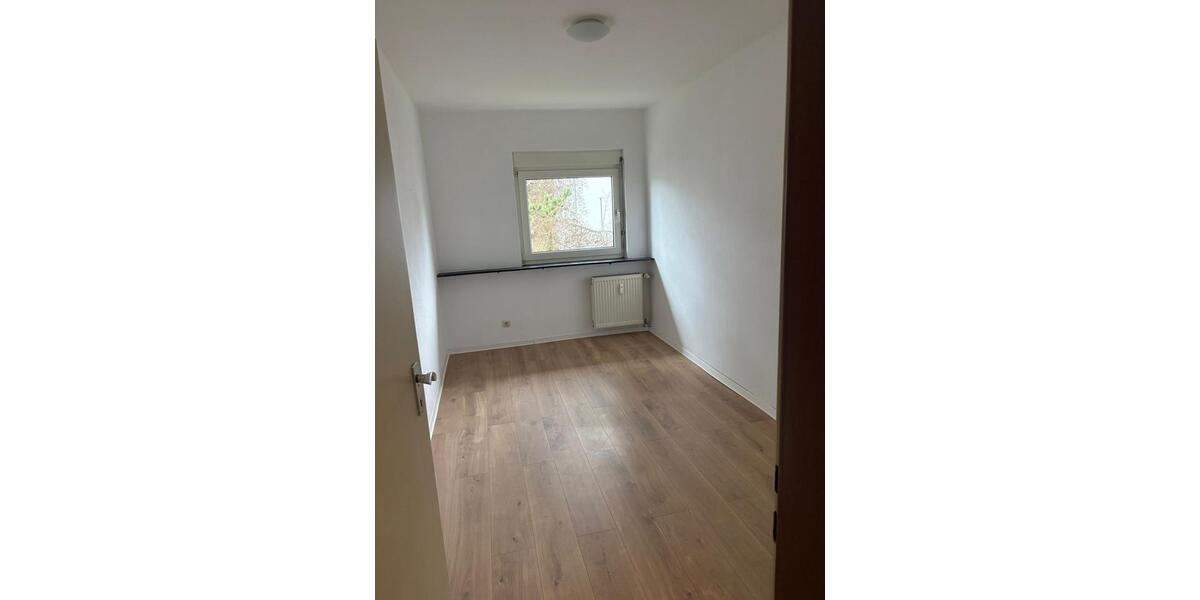 Etagenwohnung Frankfurt am Main Nied - 4 Zimmer, 76 m&sup2;, 299.000&euro; | Angebot:26120494