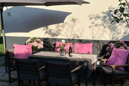 Haus zum Kaufen in Kronberg 1.450.000 € 220 m² 10 zimmer