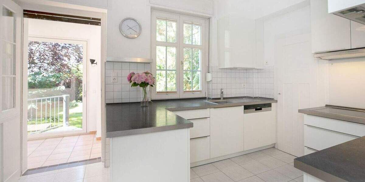 Einfamilienhaus Langen - 8 Zimmer, 190 m&sup2;, 2.900&euro; | Angebot:25360549